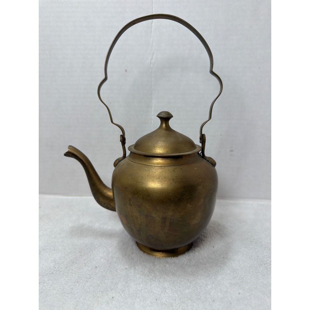 Vintage Teapot Gold Brass Decorative Made in India w Lid and Movable Handle